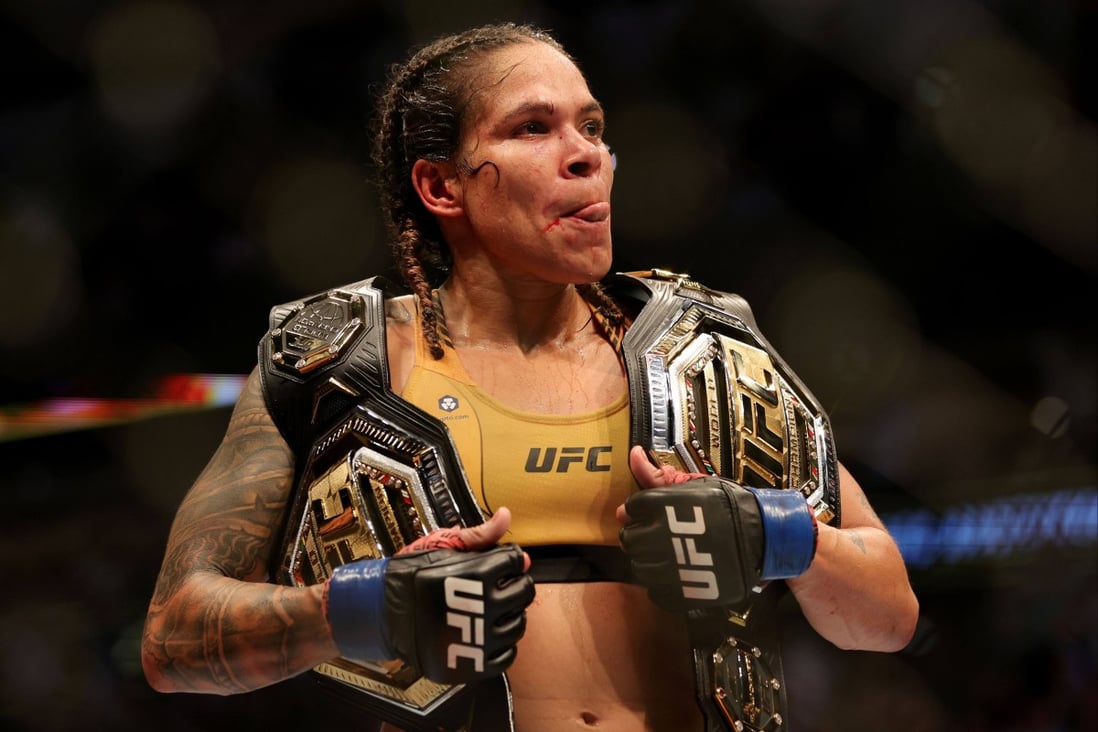 Amanda Nunes celebrates after defeating Julianna Pena in their bantamweight title bout at UFC 277 at American Airlines Center on July 30, 2022 in Dallas, Texas. Photo: AFP