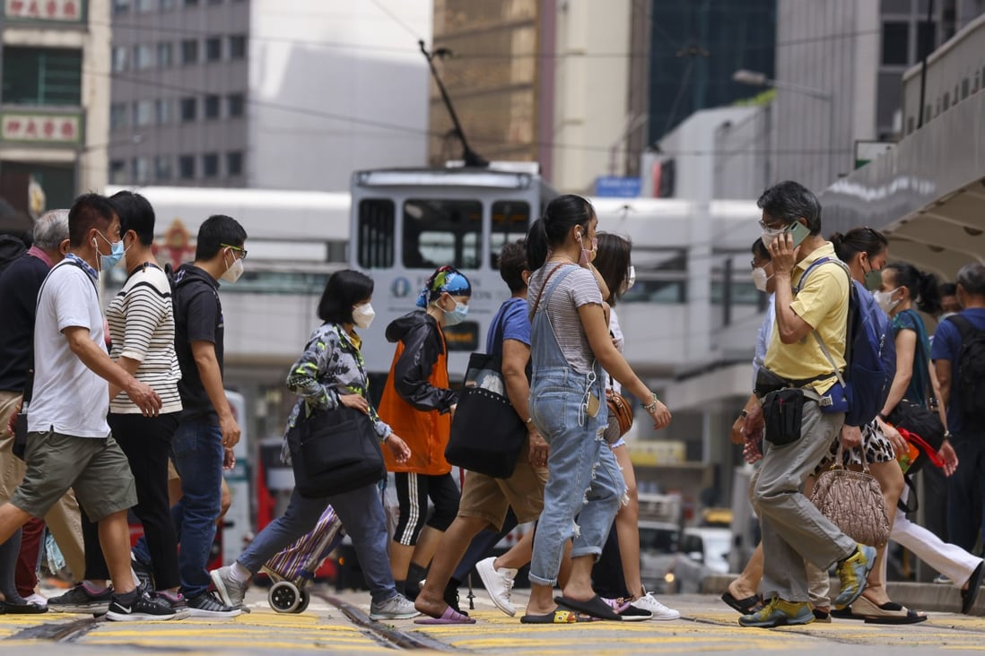 Some economists and analysts expect Hong Kong to maintain minimal economic growth this year as pandemic restrictions ease. Photo: Nora Tam