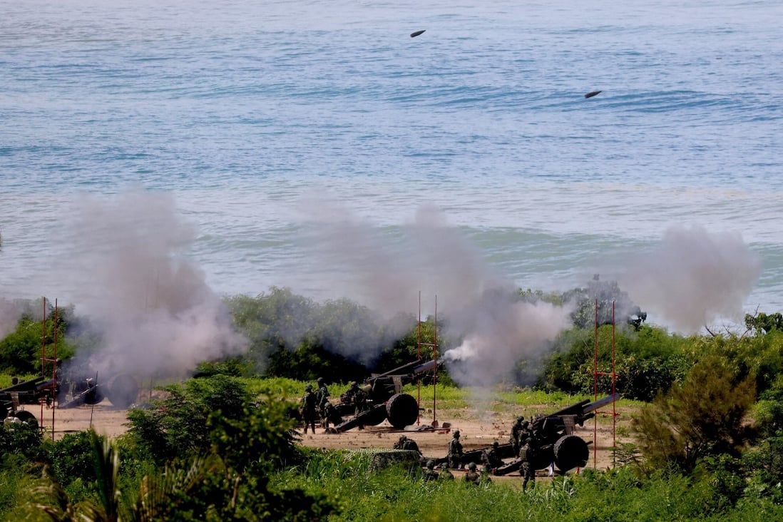 Taiwanese soldiers fire howitzers during an annual live-fire military exercise in Pingtung county, southern Taiwan, on Thursday. Photo: Reuters