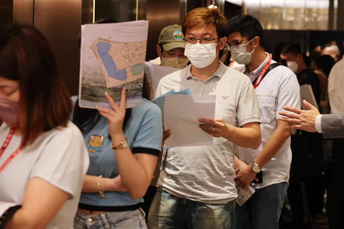Buyers at the sales office of One Innovale-Archway in TST on Sunday. Photo: Dickson Lee