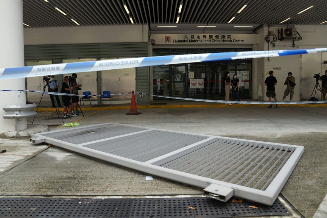 The collapsed metal gate at the scene of the accident in Yau Ma Tei. Photo: Sam Tsang