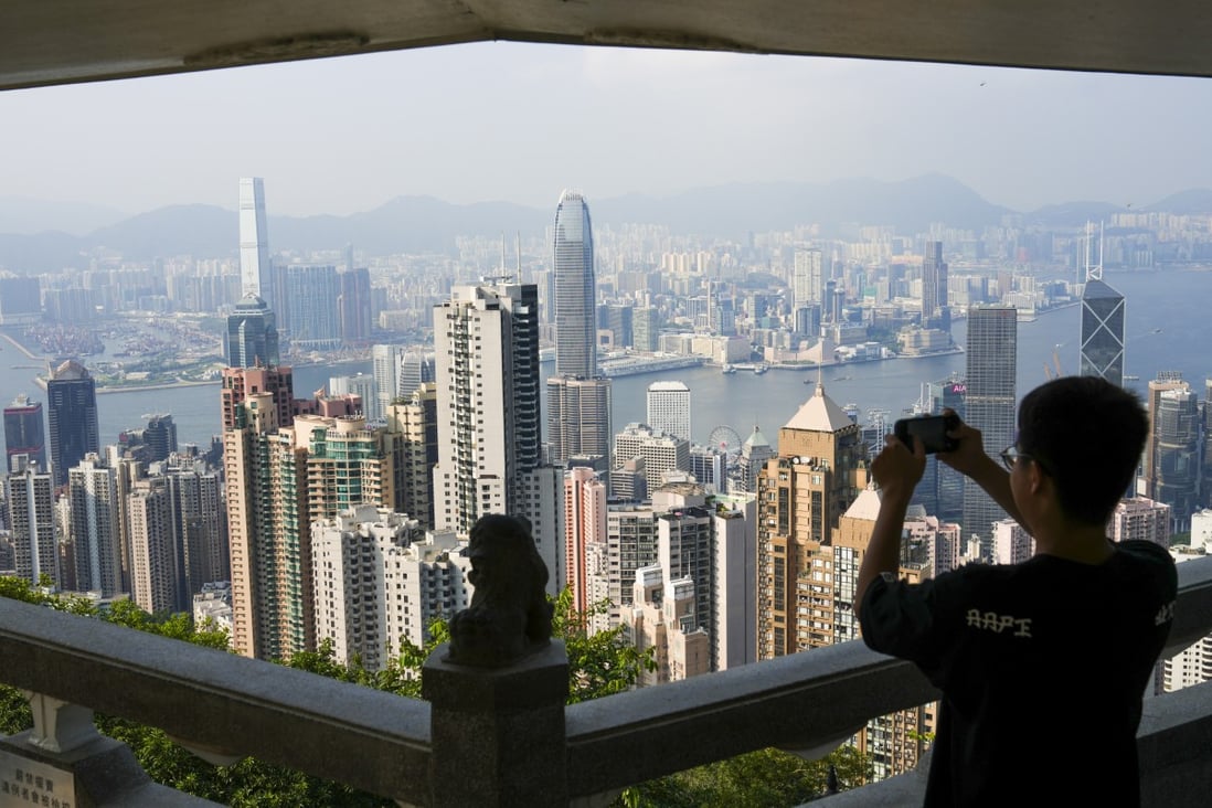 Bad news for home owners and investors in Hong Kong as the city’s high-end residential real estate market reports negative growth. Photo: Sam Tsang