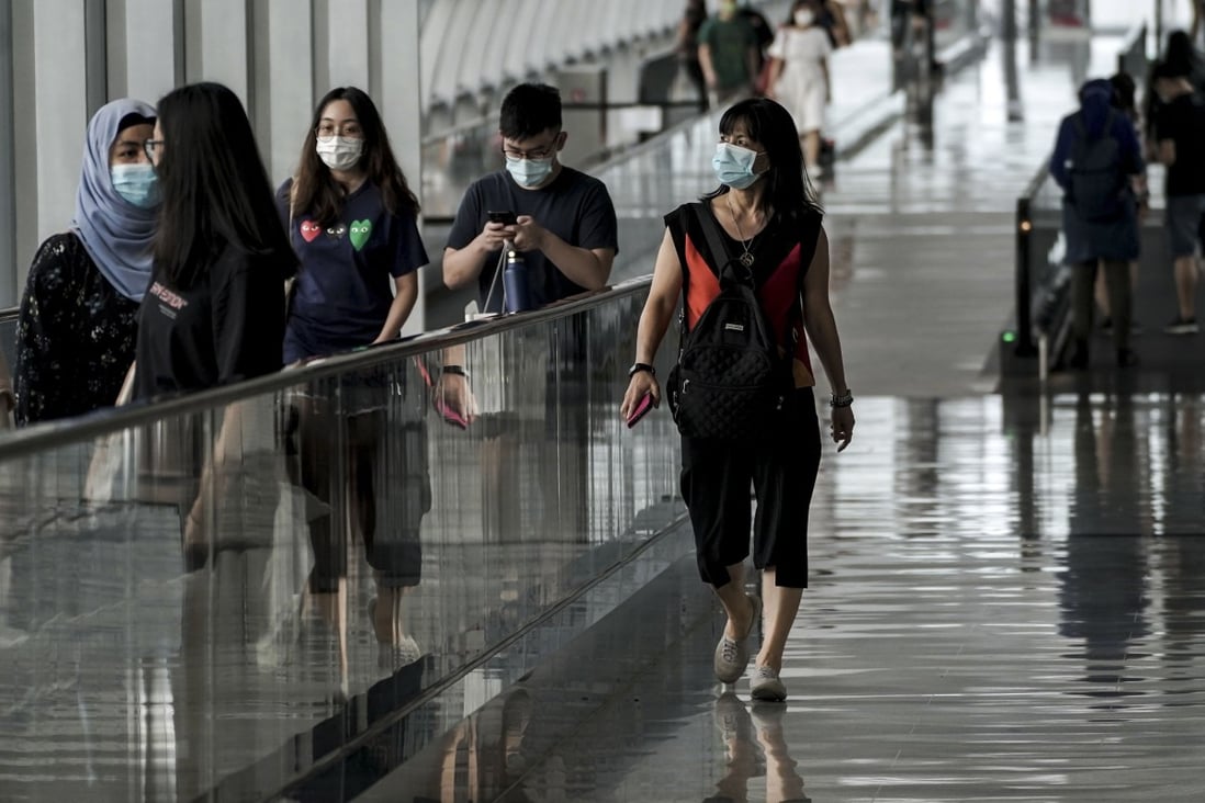 People in Changi Airport in Singapore. Photo: EPA-EFE