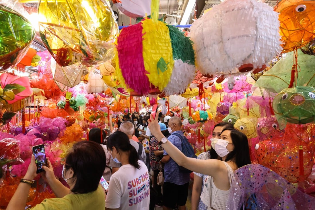 Mid-Autumn Festival in Hong Kong: things to do, from making mooncakes, or  donating some to the needy, to a Disney movie night under the full moon |  South China Morning Post