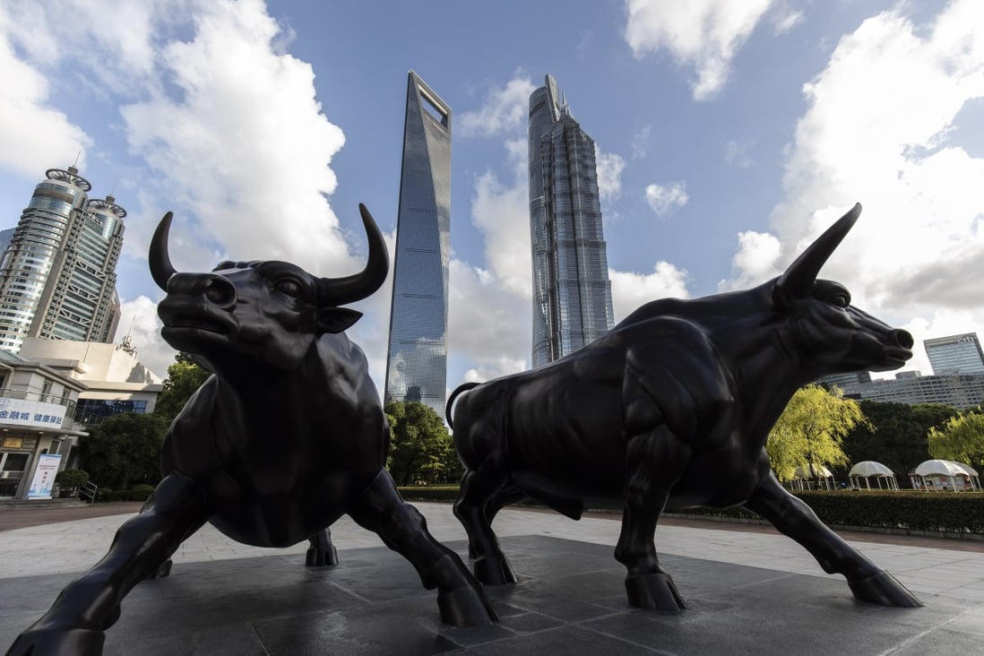 A sculpture of bulls in the Lujiazui business district in Shanghai. Photo: Bloomberg