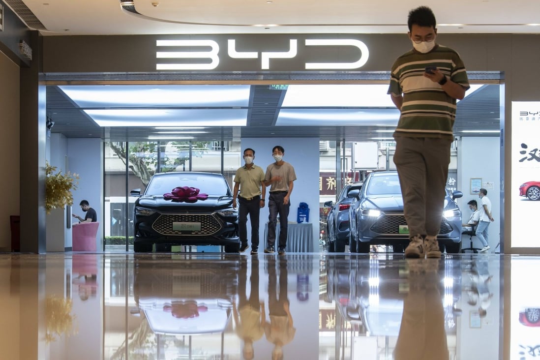 A BYD Co. showroom in Shanghai, China. A warranty dispute in Australia is a setback for China’s biggest electric-car maker and its efforts to become a global brand. Photo: Bloomberg