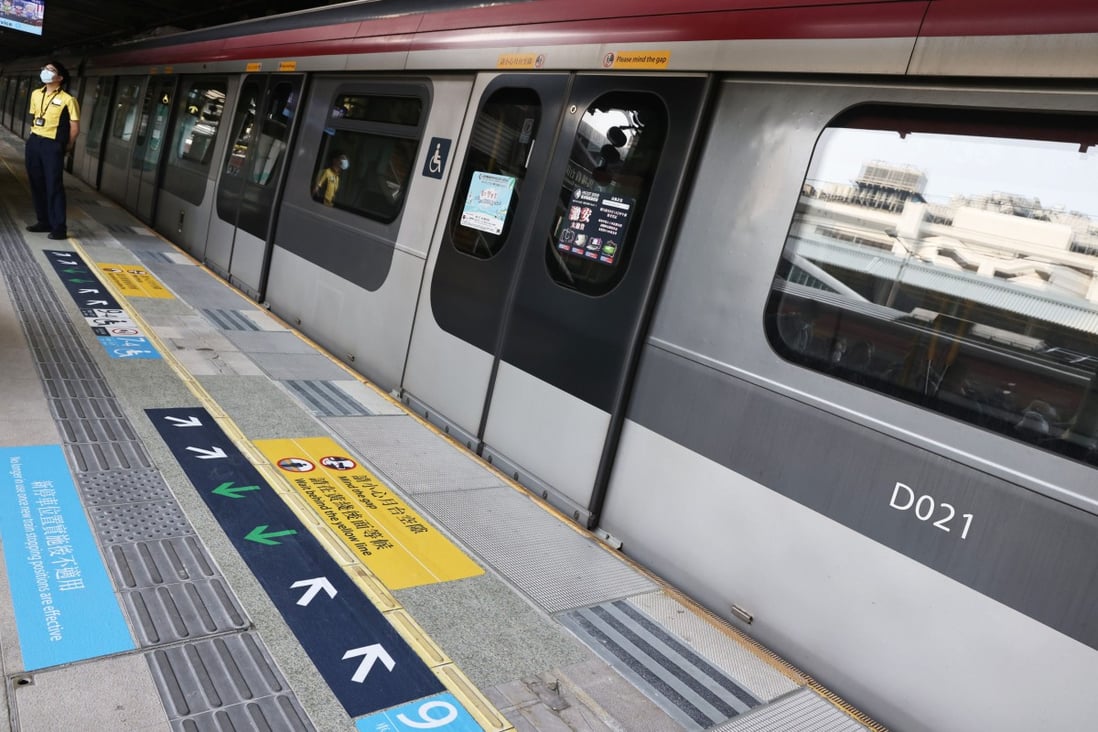 Hong Kong’s rail operator also plans to overhaul how passengers board trains to prevent overcrowding, the company has said. Photo: K. Y. Cheng