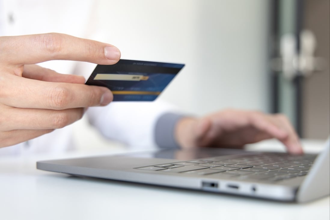 Police arrest five fraud syndicate suspects for allegedly using stolen credit cards to buy luxury goods which they then sold for profit. Photo: Shutterstock