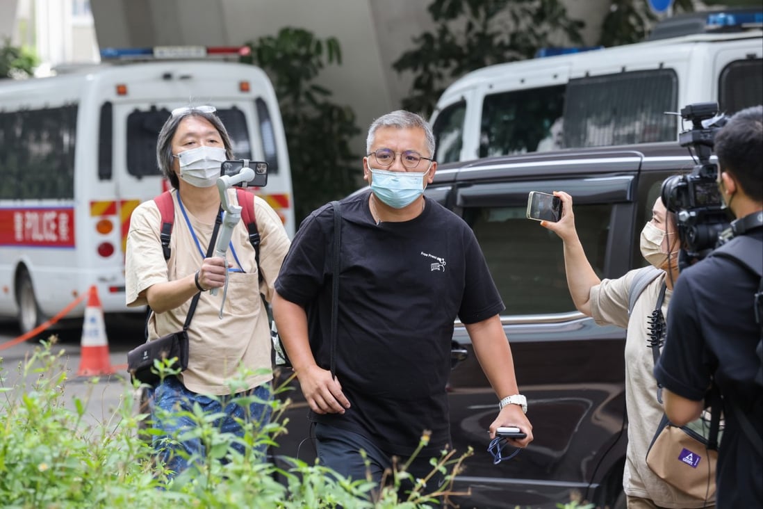 Head of journalist group allowed to leave Hong Kong while awaiting