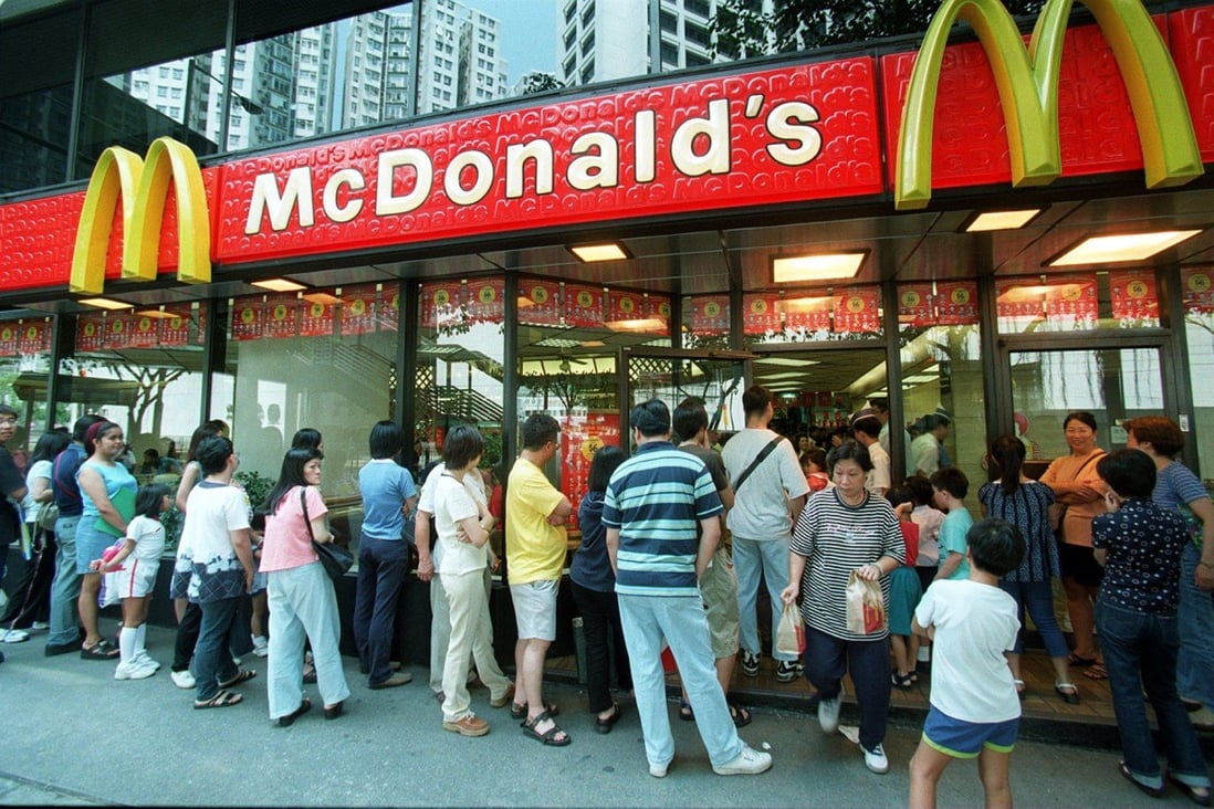 A McDonald’s Snoopy promotion in Hong Kong in 1998 gave away a different toy for 28 days. Police were called to various outlets to prevent violence over queue jumping. Photo: Robert Ng