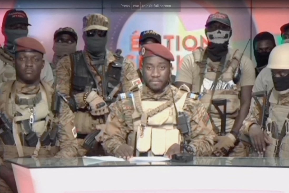 Kiswensida Farouk Aziz Sorgho announces on television on Friday that army captain Ibrahim Traore has ousted Burkina Faso’s military leader Paul-Henri Damiba and dissolved the government and constitution. Photo: Radio Television Burkina Faso via Reuters