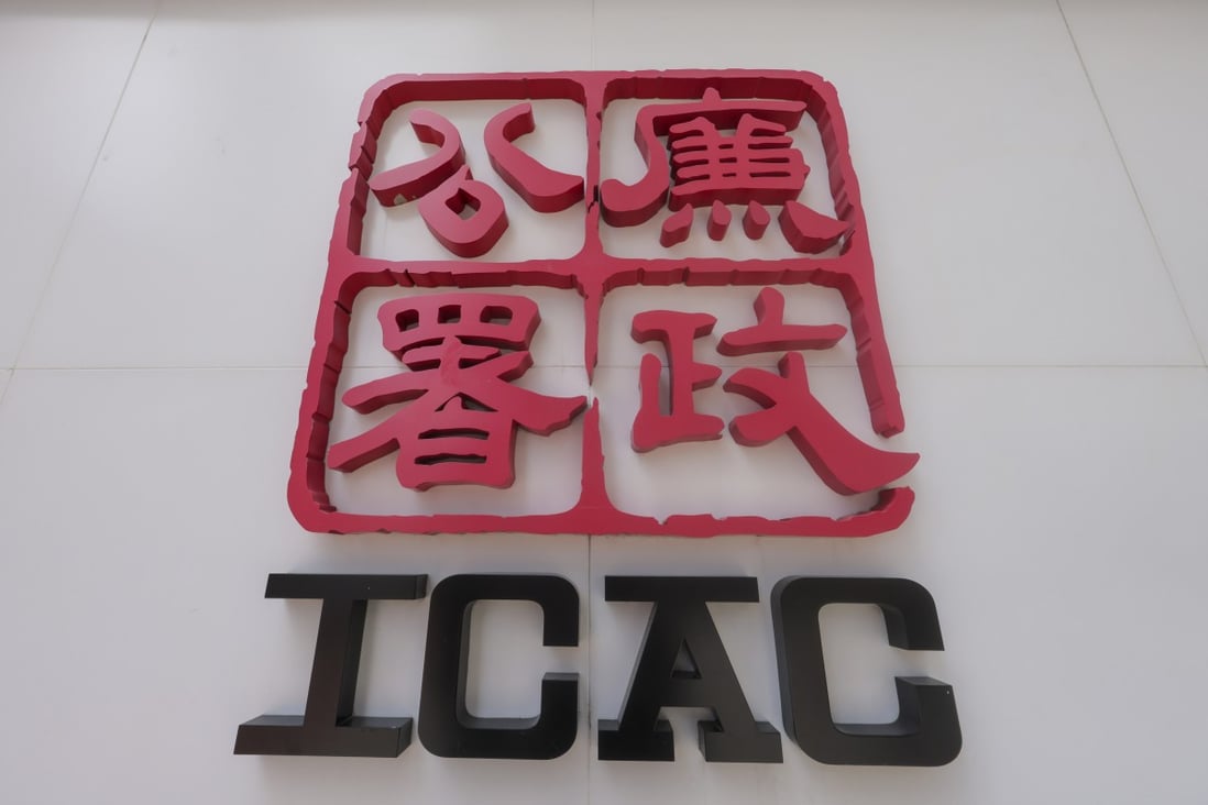 The ICAC has charged one serving and seven retired hawker control officers with conspiracy to commit misconduct in public office. Photo: Jelly Tse