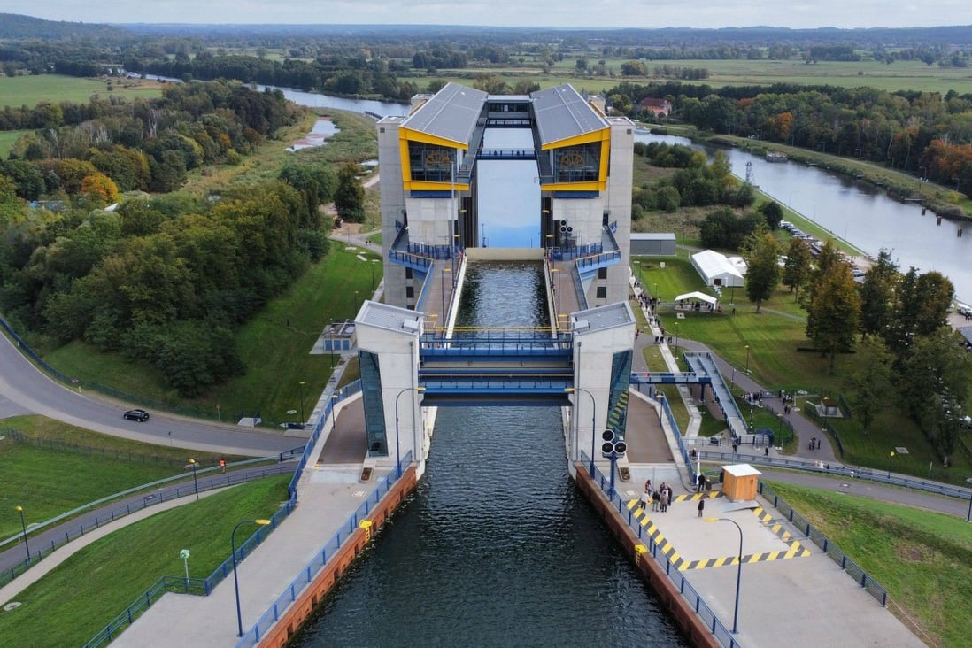 New boat lift on a canal linking Berlin and Poland is an engineering