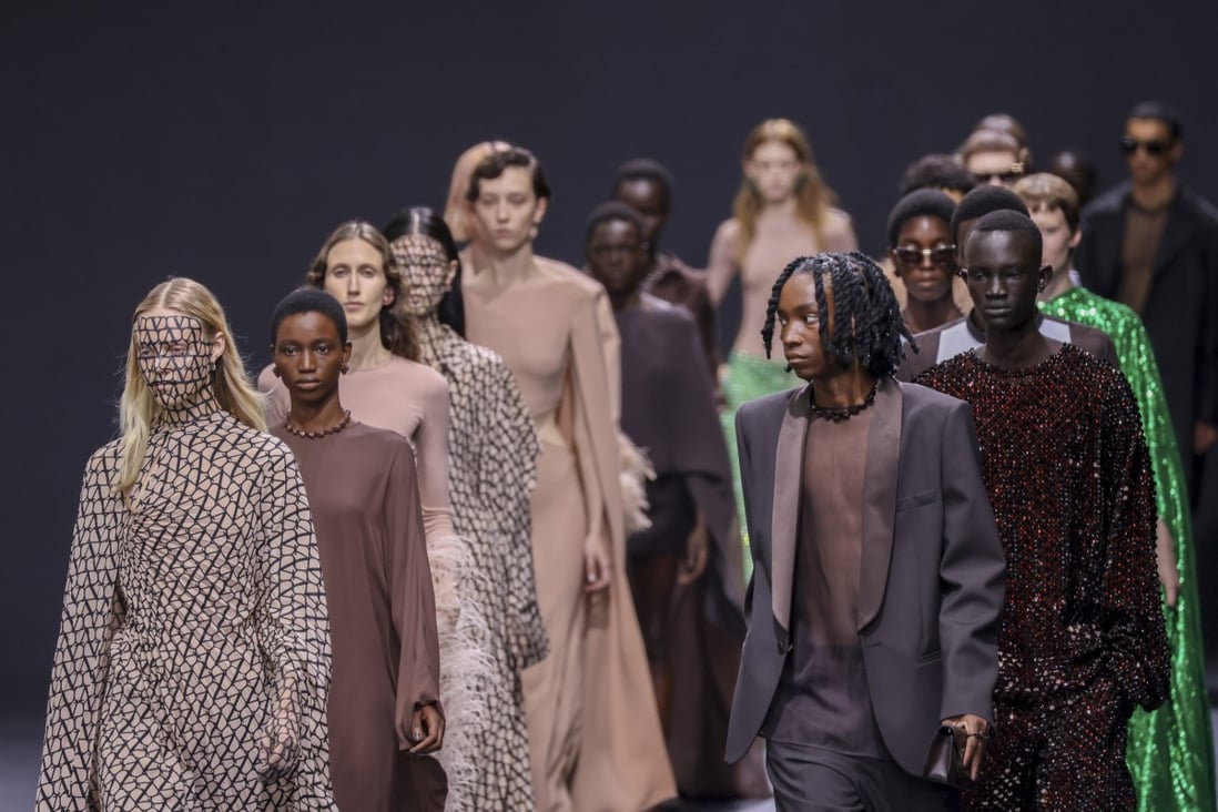 Paris Fashion Week: Valentino's spring/summer 2023 show flaunted bold glitz and glamour, but celebrities Zendaya, Florence Pugh, Dove Cameron and Naomi Campbell were left waiting an hour | China Morning Post