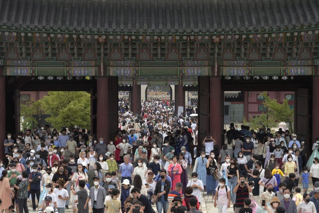 Economic woes are multiplying for South Korea, but the government says a crisis is unlikely. Photo: AP