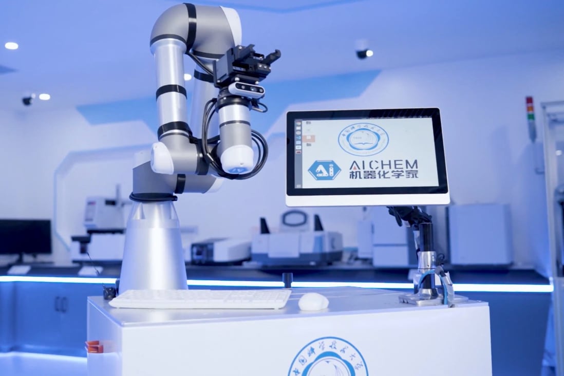 Chinese made Robot Is Pushing The Boundaries Of Chemical And Clean chinese-made-robot-is-pushing-the-boundaries-of-chemical-and-clean