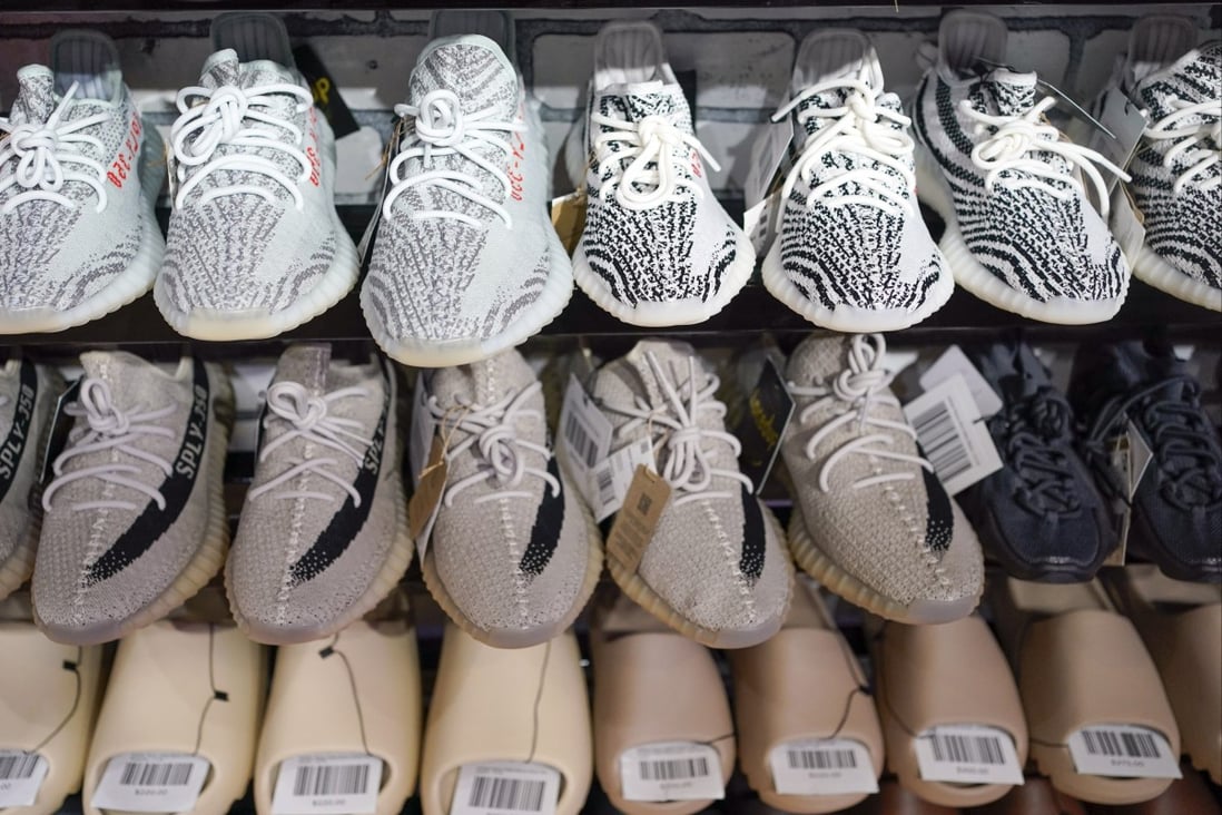 Bred rækkevidde Forsøg Svane Forever tarnished' Yeezys are selling cheap online – no one wants to wear  Kanye West's shoes and get judged for it, say insiders | South China  Morning Post
