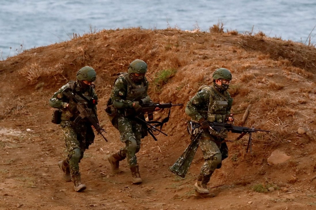 Taiwanese military personnel take part in a live-fire exercise in Penghu on October 10. Photo: EPA-EFE