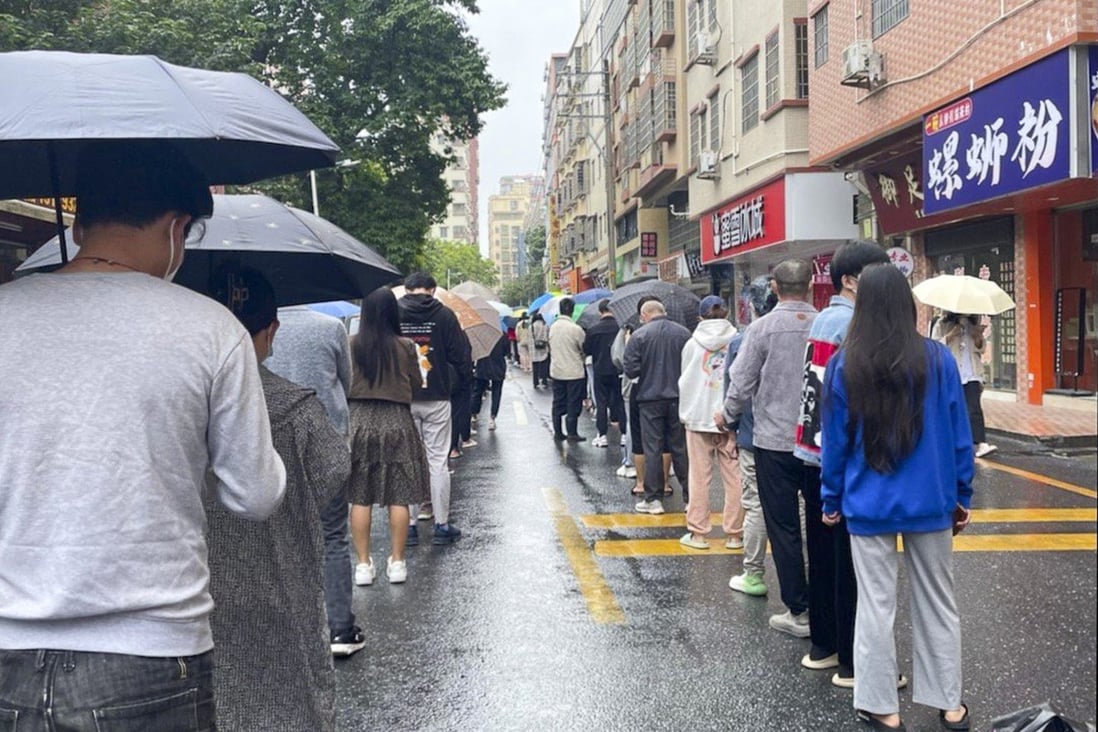 Authorities in Guangzhou said on Tuesday mass Covid-19 testing was required in nine districts where more than 90 per cent of new cases were found. Haizhu has extended its lockdown to Friday. Photo: Weibo