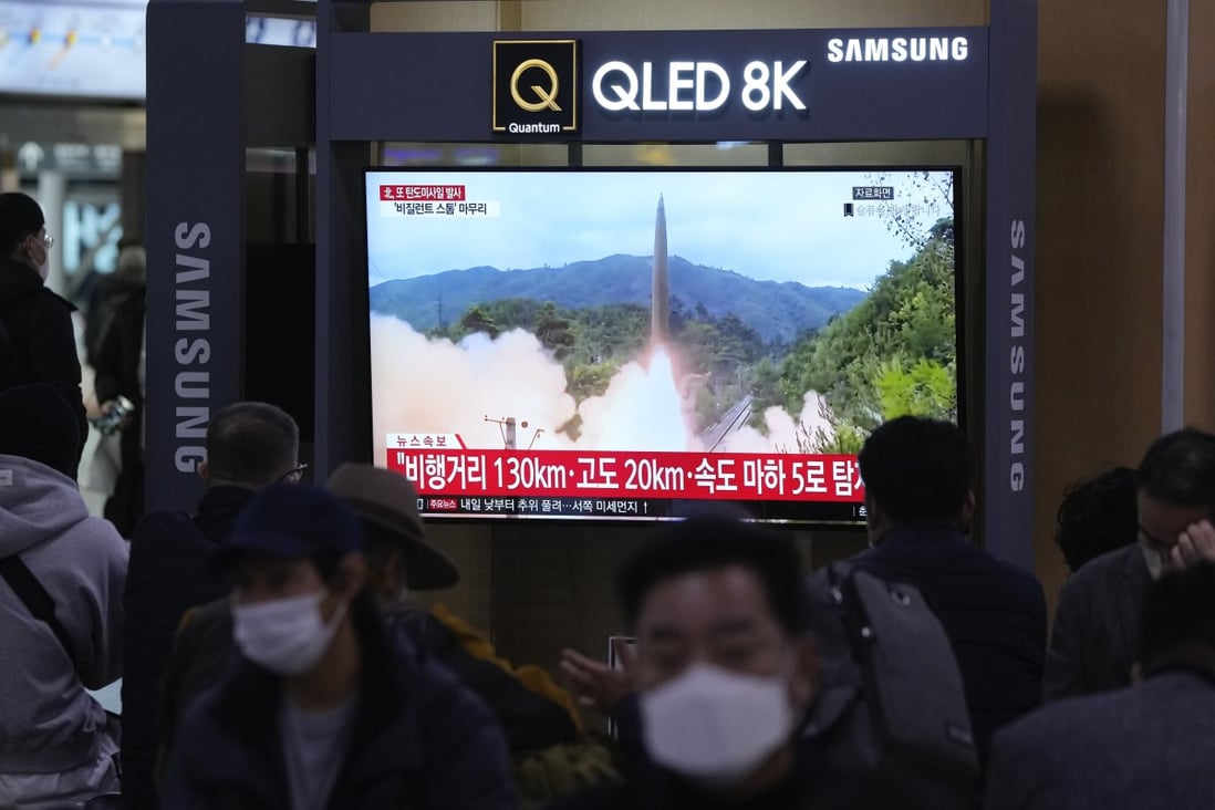 News on TV on North Korea’s missile launch seen at the Seoul Railway Station on Saturday, as North Korea launched four ballistic missiles into the sea after the US sent two supersonic bombers streaking over South Korea, in a duelling display of military might that underscored rising tensions in the region. Photo: AP