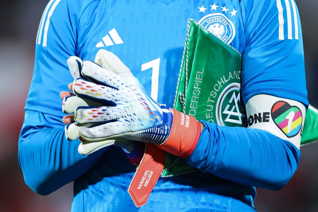Germany captain and goalkeeper Manuel Neuer wears the captain’s armband with the inscription “One Love” ahead of the Fifa World Cup in Qatar. Photo: Photo: dpa