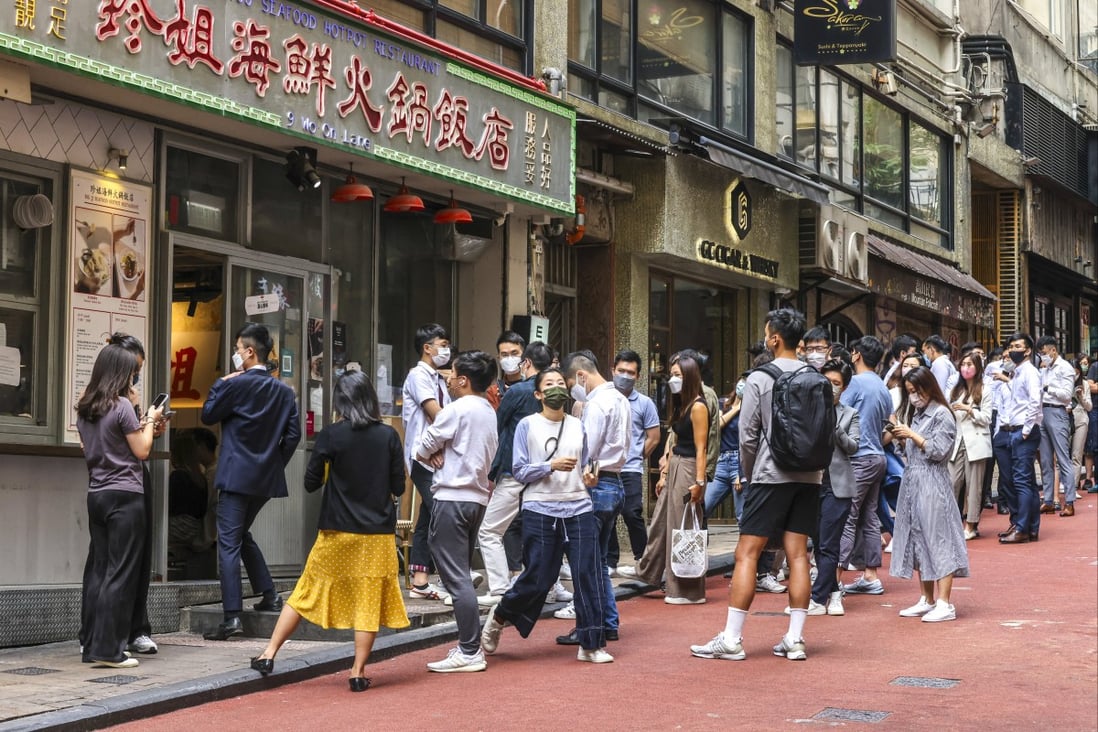 Coronavirus Hong Kong restaurateurs unwilling to jump through legal
