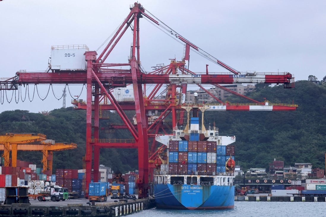Orders of made-in-Taiwan exports for mainland China and Hong Kong totalled US$10.5 billion last month, 26.7 per cent down year on year, Taiwan’s Ministry of Economic Affairs said last week. Photo: Reuters