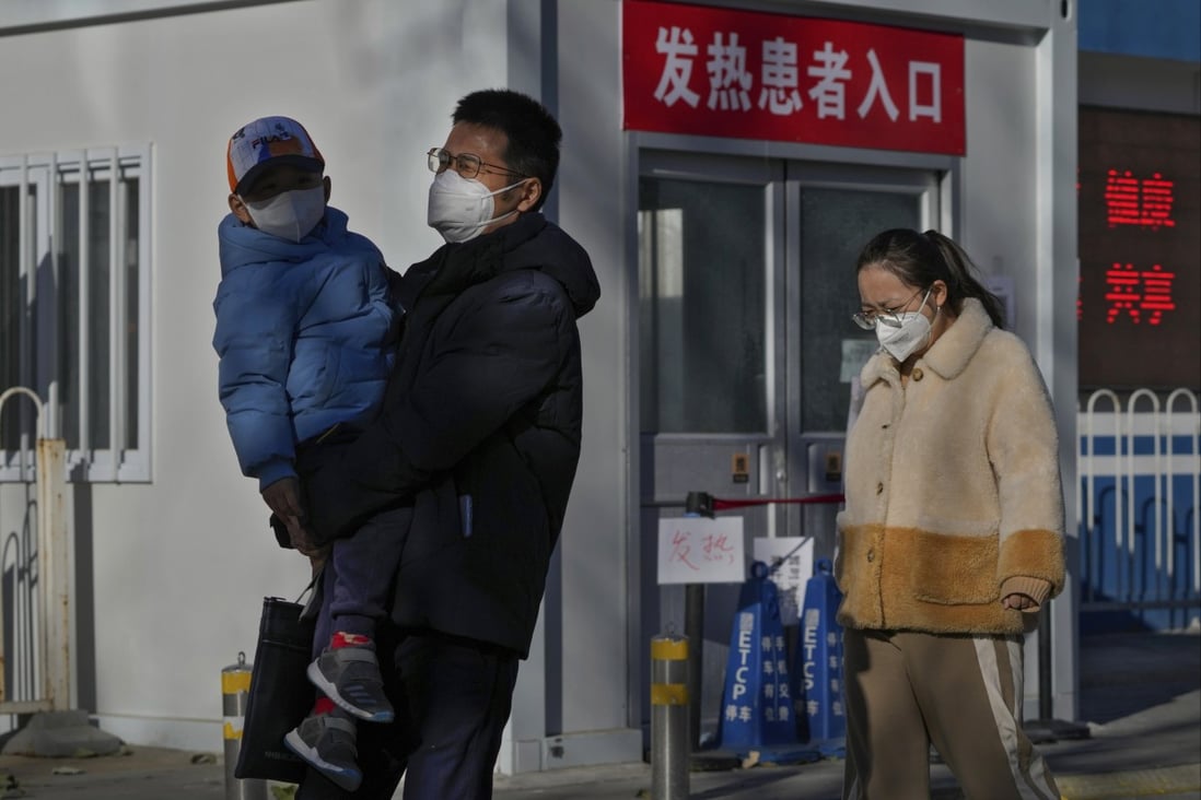 Health expert Zhong Nanshan is recommending booster shots and masks to fend off Omicron. Photo: AP