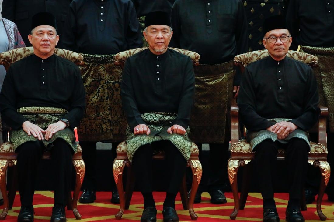 Malaysia’s PM Anwar Ibrahim (R), along with his deputies Ahmad Zahid Hamidi (C) and Fadillah Yusof (L).  Photo: EPA-EFE