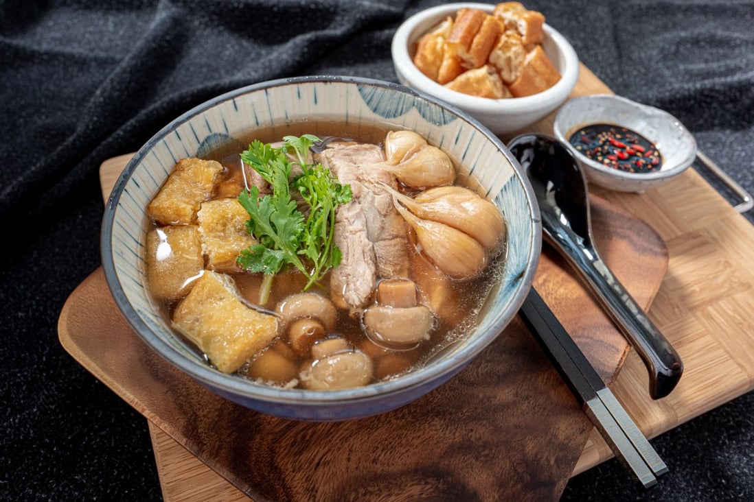 If you want the best bak kut teh (pork ribs soup) in Malaysia, would you turn to the Michelin Guide? Photo: Getty Images