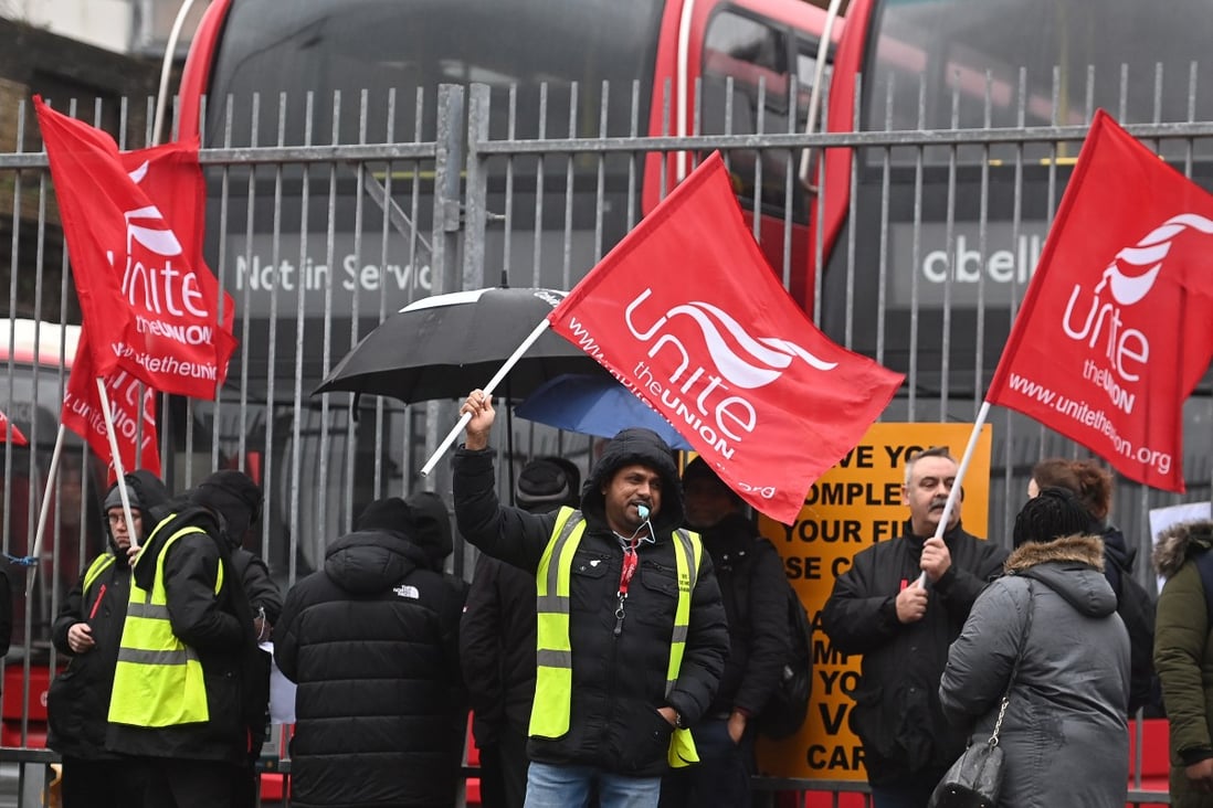 British people continue with a series of industrial strikes this winter. Photo: EPA-EFE
