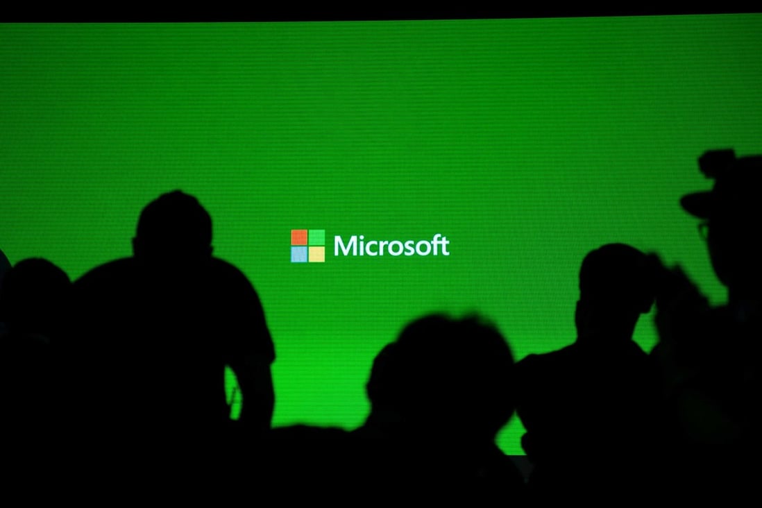 A Microsoft logo seen during the presentation of the Xbox One in Shanghai on July 30, 2014. Photo: AFP