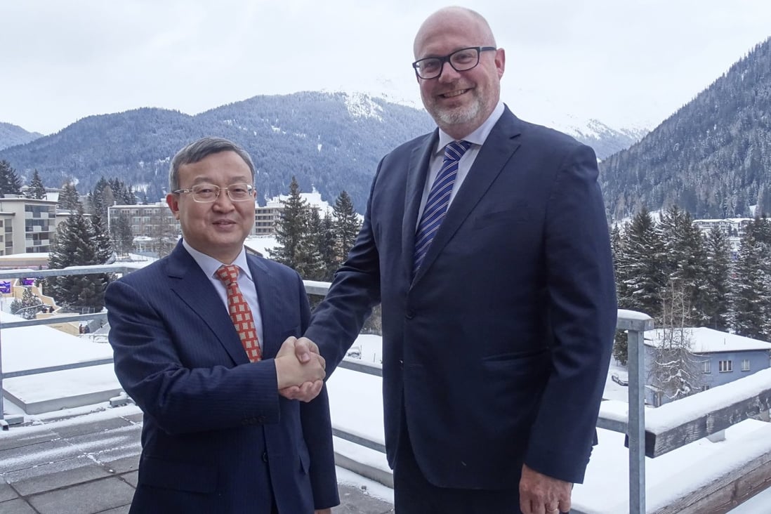 Australia’s assistant minister for trade, Tim Ayres (right), met with Chinese counterpart Wang Shouwen on the sidelines of the World Economic Forum’s Annual Meeting in Davos this week. Photo: Twitter