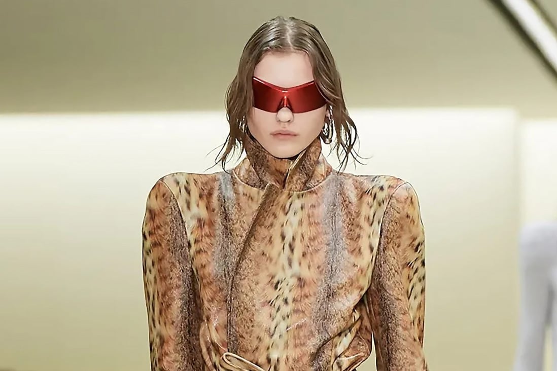 beundring Luscious sendt PFW2023: Balenciaga attempts redemption after bondage bear scandal –  creative director Demna returned to the luxury fashion brand's roots after  Kering boss François-Henri Pinault's recent comments | South China Morning  Post