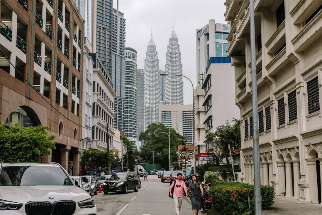 Malaysia debates allowing cashstrapped citizens to use pension funds