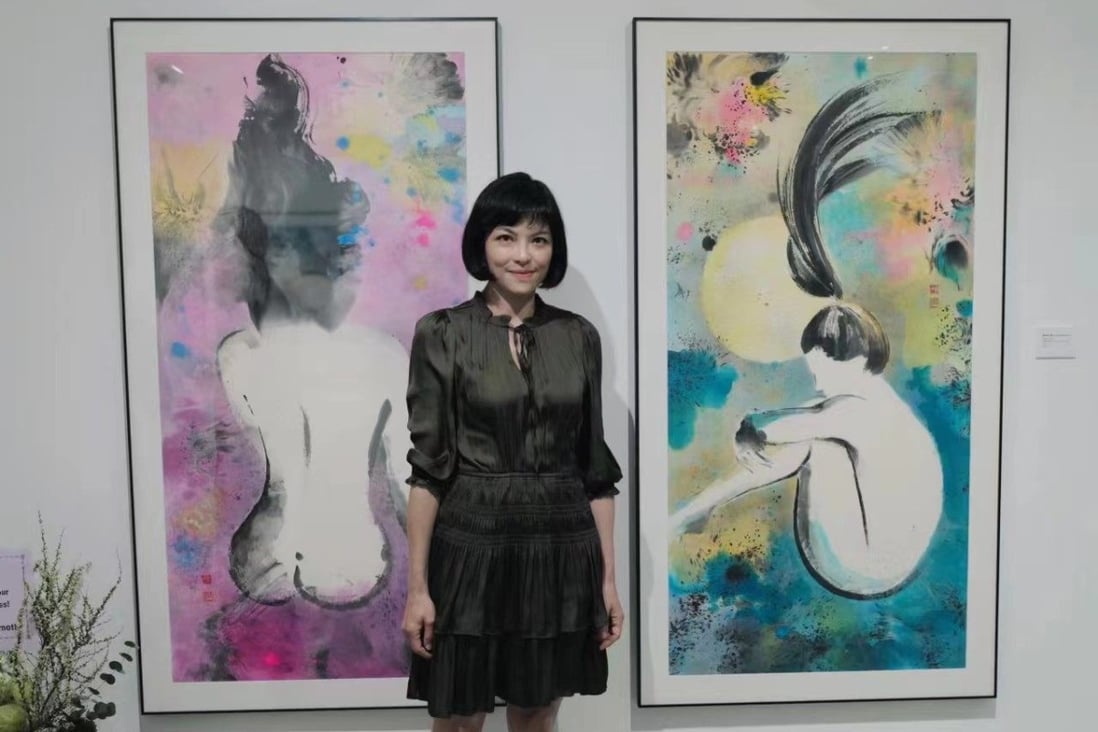 Fluidity of female nudes combines with Chinese ink style in Hong Kong ...