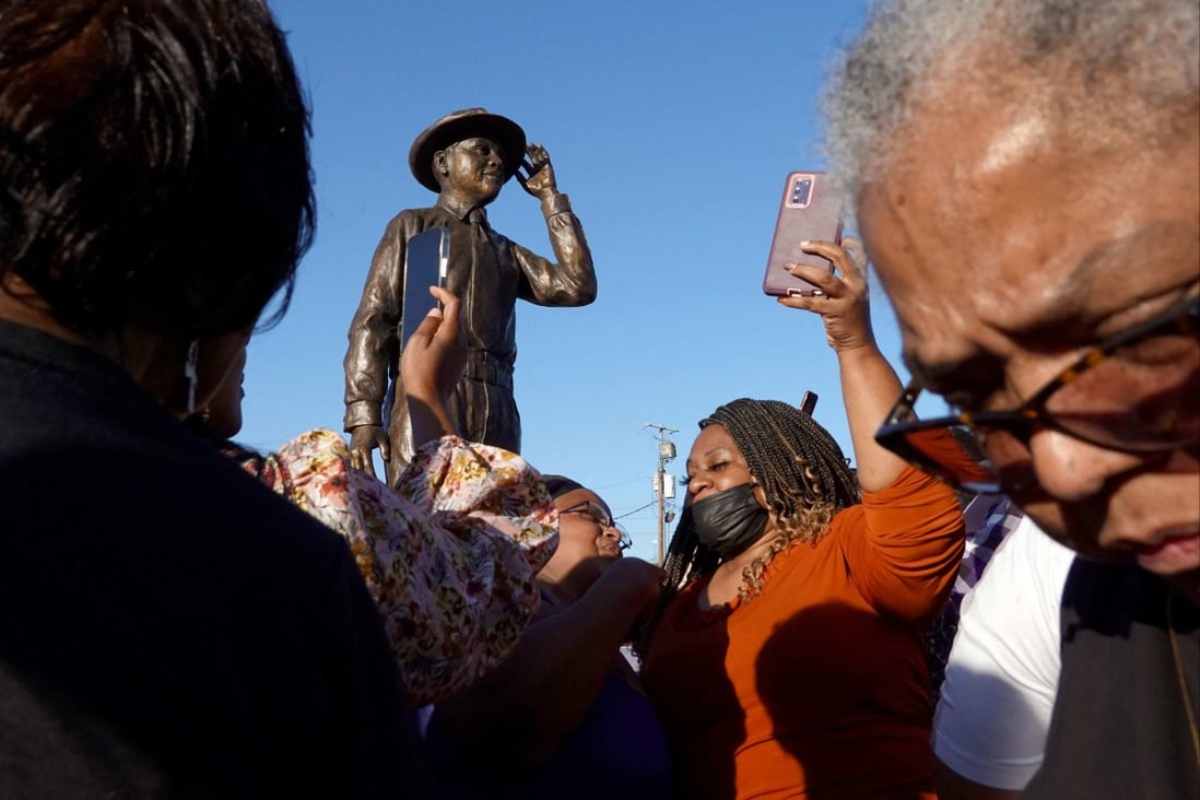 White Woman Who Accused Lynched Black Teen Emmett Till Dies South