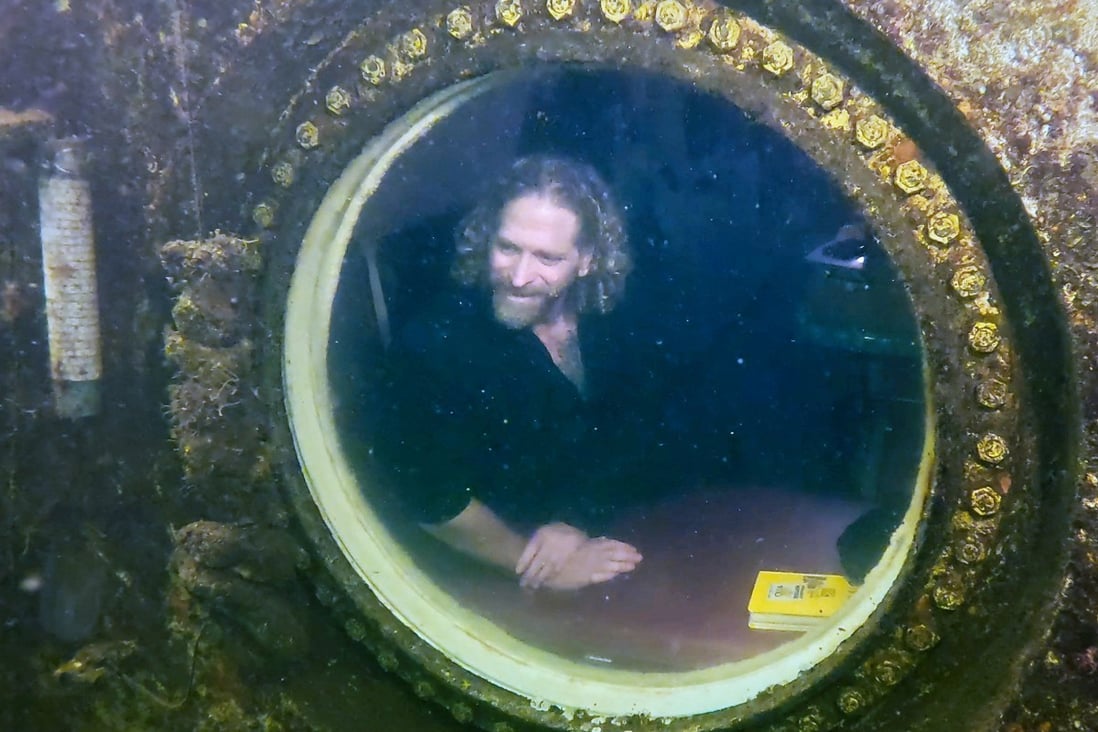 ‘Dr Deep Sea’ US man sets record for living underwater South China