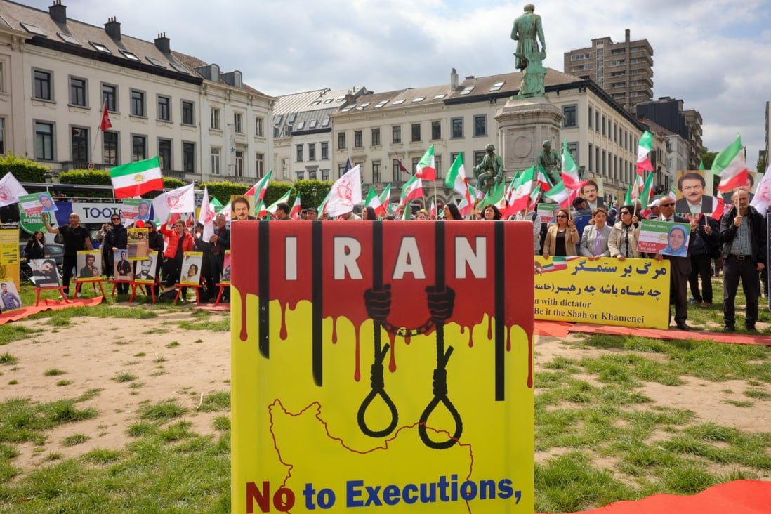Iran hangs man in ‘medieval’ public execution, human rights group says
