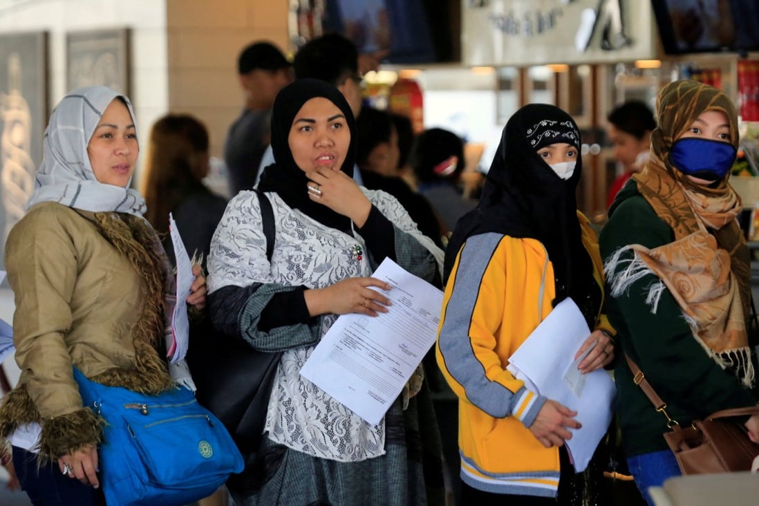 Kuwait suspends new visas for Philippines workers in rights row