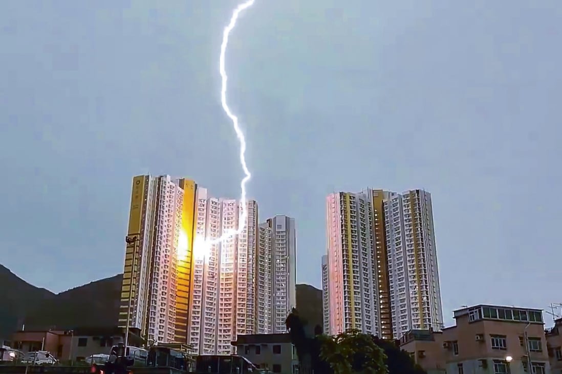 What sparked 12,000 lightning strikes in Hong Kong in 1 morning and is