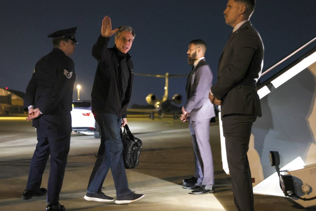 Secretary of State Antony Blinken waves before boarding his flight to China from a US military base in the state of Maryland on Friday. Photo: AP