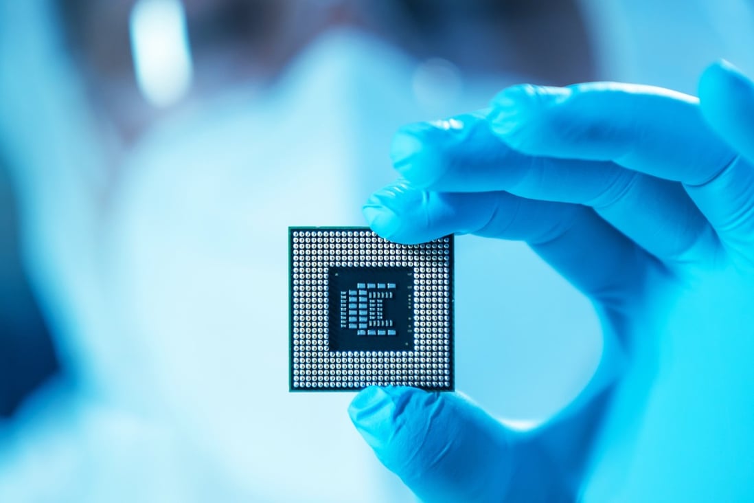 The chip equipment self-sufficiency rate is expected to increase in sectors such as etching and cleaning machines. Photo: Shutterstock 