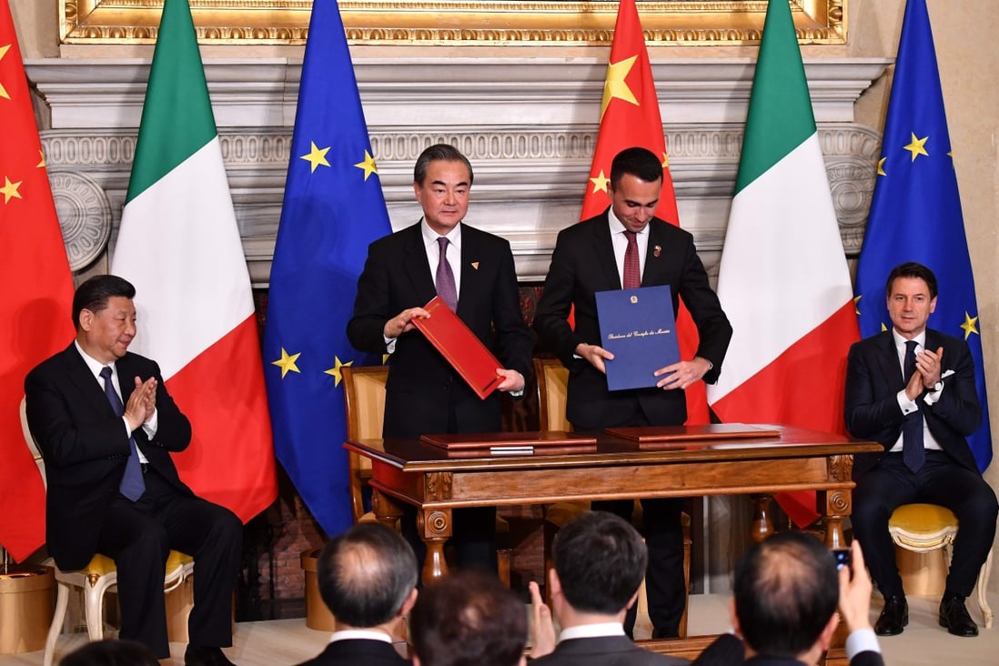 (From left) Chinese President Xi Jinping, Foreign Minister Wang Yi, Italian Labour and Industry Minister Luigi Di Maio and Prime Minister Giuseppe Conte at the signing ceremony in Rome on Saturday. Photo: AFP