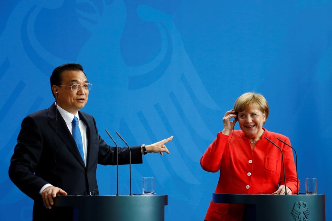 German Chancellor Angela Merkel (right) and Chinese Prime Minister Li Keqiang (left) during a news conference at the chancellery in Berlin on July 9, 2018. Photo: REUTERS