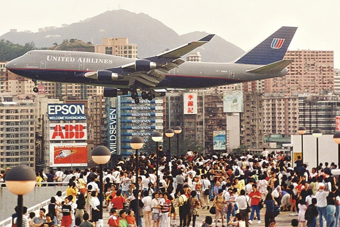 747 Landing At Old Hong Kong Airport Hong Kong’s Kai Tak airport: photographer recalls ‘the golden years