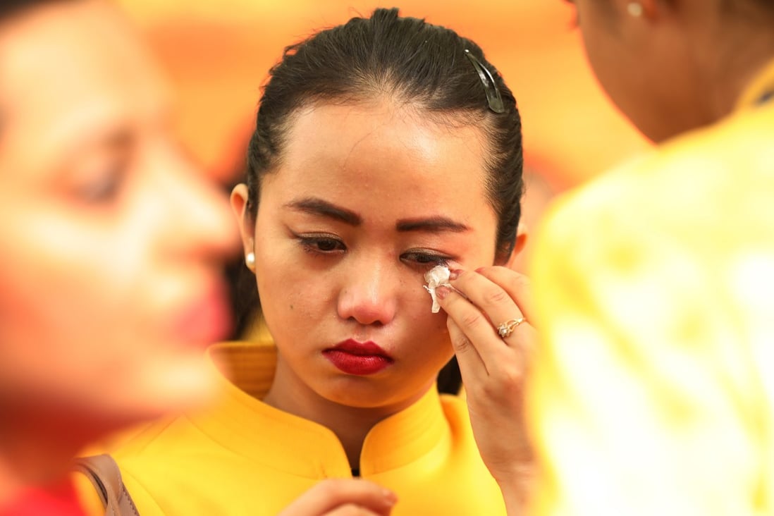 No Salary No Money Jet Airways Staff Demand India Prime Minister Modi Rescue Grounded Airline South China Morning Post In its simplest form, it enhances a person's appearance, bringing out color and features and hiding or smoothing out flaws, using cosmetic products. no salary no money jet airways staff