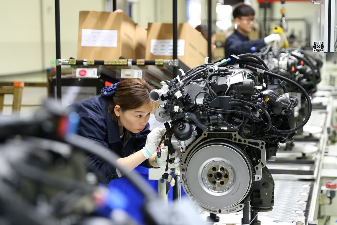 A report from BlackRock says China’s economy is expected to grow more quickly in the second quarter. Photo: Reuters