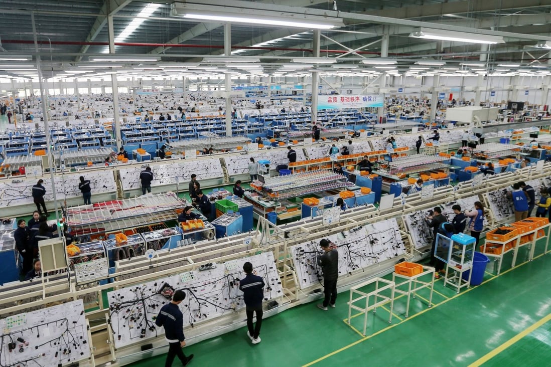 The manufacturing purchasing managers’ index (PMI) is a gauge of sentiment among factory operators and is based on a survey, the responses to which are aggregated into a number. A number above 50 signifies a positive economic outlook, while below 50 means sentiment is in contraction. Photo: AFP