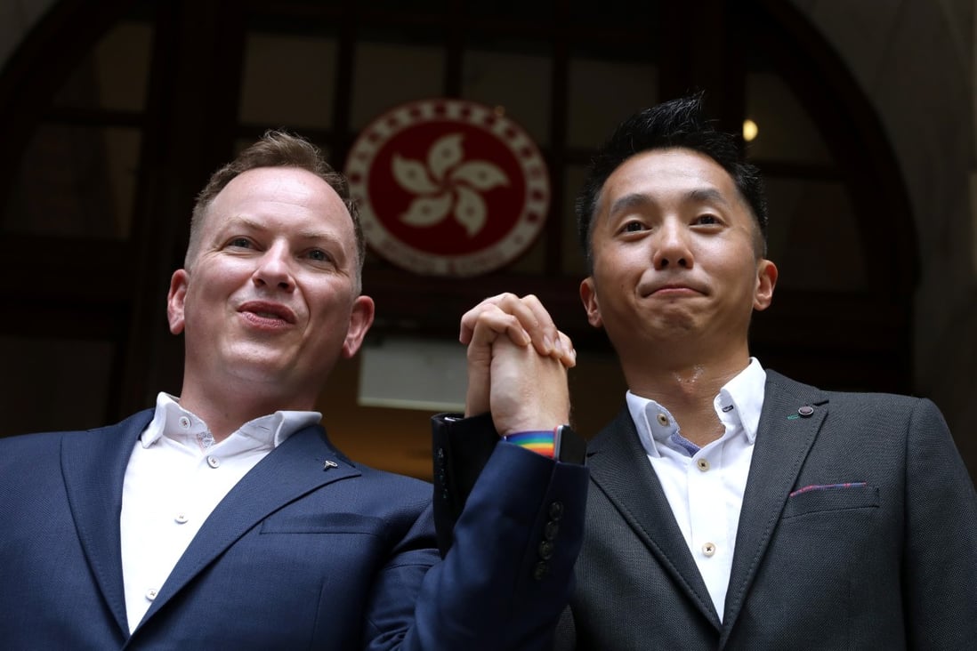 Scott Adams and Angus Leung after their victory in the city’s top court. Photo: Sam Tsang